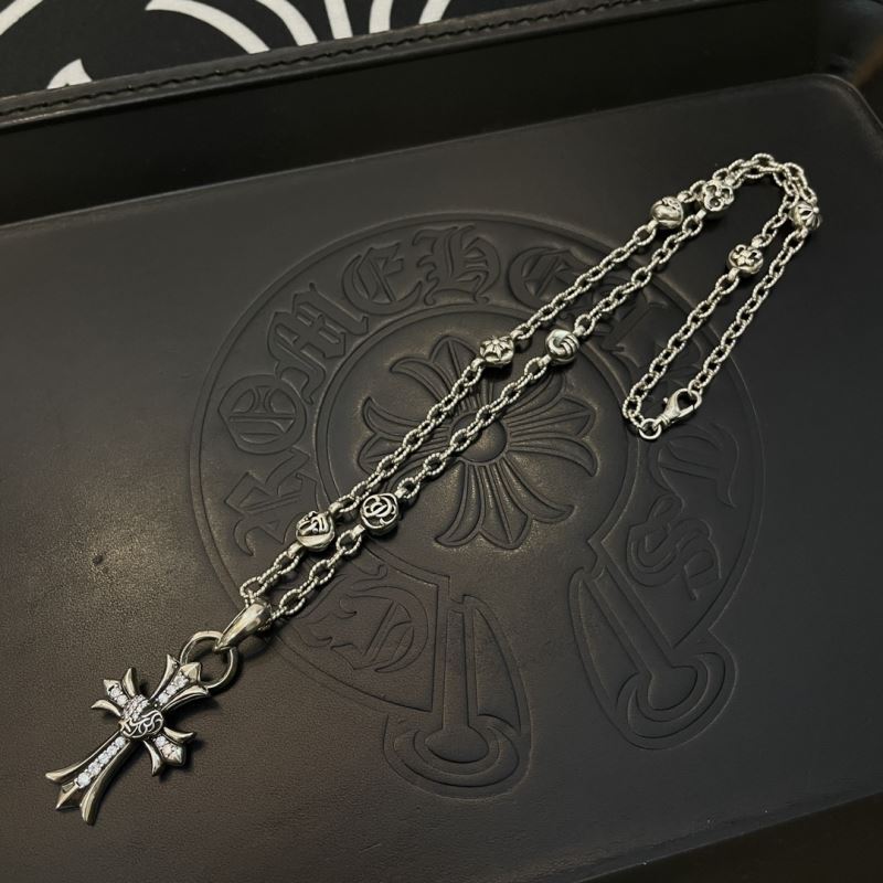 Ch*0me He**ts necklaces